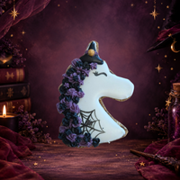 Halloween Unicorn – rankų darbo vienaragio formos skanėstas žirgui